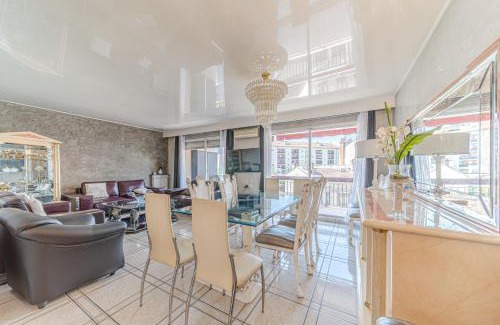 Perralliere Apartamento | Spacious 3-bedroom apartment with balcony Gratte Ciel Villeurbanne