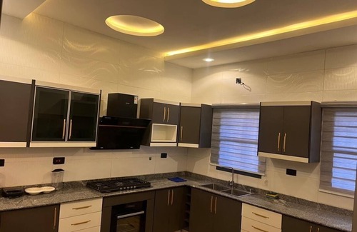 Abuja Apartamento | Spacious 3-bedroom apartment with AC and WiFi in charming Abuja