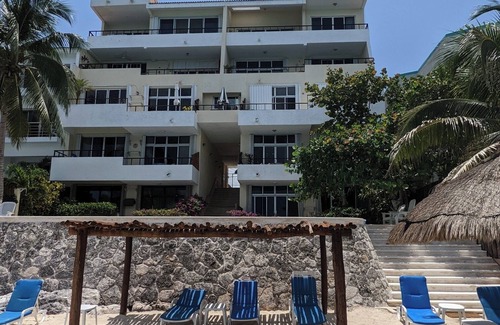 San Miguel Apartamento | Spacious 3-Bedroom Beachfront Penthouse in Cozumel! - 15 min walk from downtown!