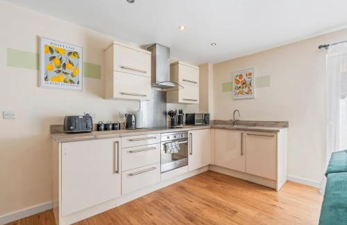 Leicester City Centre Apartamento | Spacious 3-Bedroom Flat, Family-Friendly, Central Location, Fast Wi-Fi, Guests 7