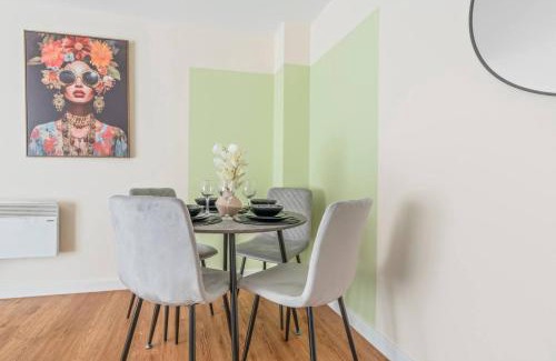 Leicester City Centre Apartamento | Spacious 3-Bedroom Flat, Family-Friendly, Central Location, Fast Wi-Fi, Guests 7