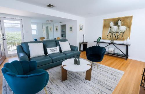 Montebello Casa | Spacious 3 Bedroom Home Near LA Close to Disneyland, Universal, Free Parking and Yard