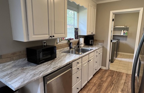 Pearl Casa | Spacious 3 bedroom home near Amphitheater/Baseball/shopping and much more