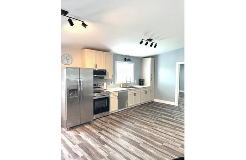 Santa Fe Apartamento | Spacious 3-bedroom on a 140 acre working farm minutes from mark twain lake.