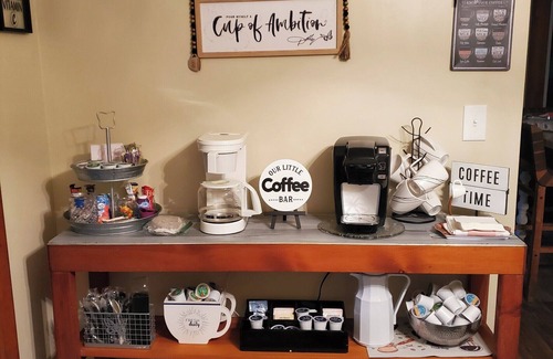 Fredonia Casa | Spacious 3-bedroom ranch house in charming Fredonia with AC. Near SUNY Fredonia.