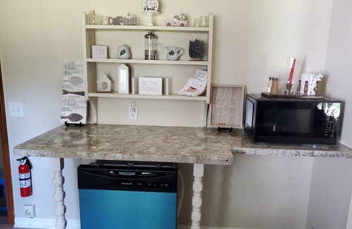 Fredonia Casa | Spacious 3-bedroom ranch house in charming Fredonia with AC. Near SUNY Fredonia.