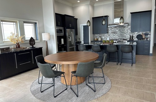 Spirit Lake Casa | Spacious 3-bedroom lake front house in Okoboji