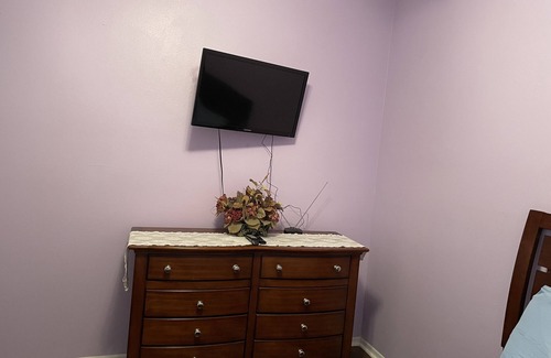 Biscayne Casa | Spacious 3 BR/2 BA home - 10 min from JAX airport