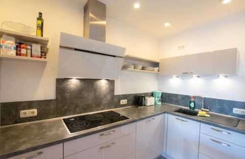 Buderich Apartamento | Spacious 3-room apartment with terrace