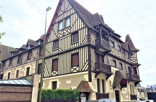 Cabourg Apartamento | Amplio apartamento de 3 habitaciones frente al Grand Hôtel de Cabourg