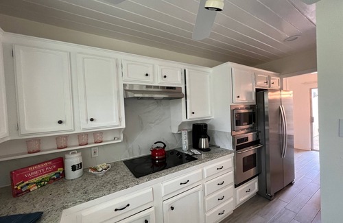 West Arlington Casa | Spacious 3BD 2.5BA FreeWiFi Parking 3.4 miles to AT&T Stadium, 17 mi to DFW Intl