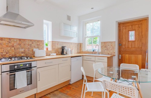 Brixton Hill Apartamento | Spacious 3BD Flat w Garden, Near Clapham Common