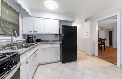 Miller Beach Cabaña | Spacious 3BR Home Firepit & Grill