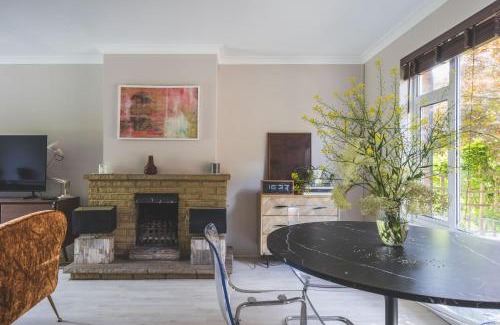 Richmond-upon-Thames Casa | Spacious 3BR Home Huge Garden Free Parking