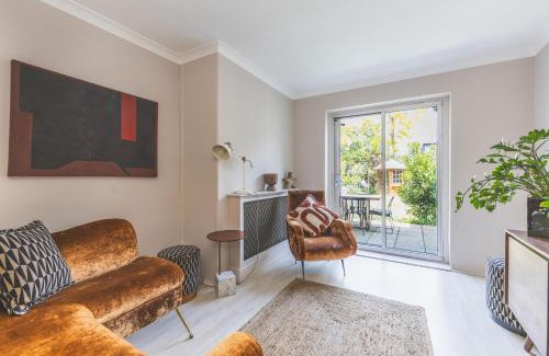 Richmond-upon-Thames Casa | Spacious 3BR Home Huge Garden Free Parking
