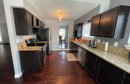 Tollgate Overlook Casa | Spacious 3BR Ranch Gym, Large Patios, Wi-Fi. Near DIA, Attractions & Hospitals