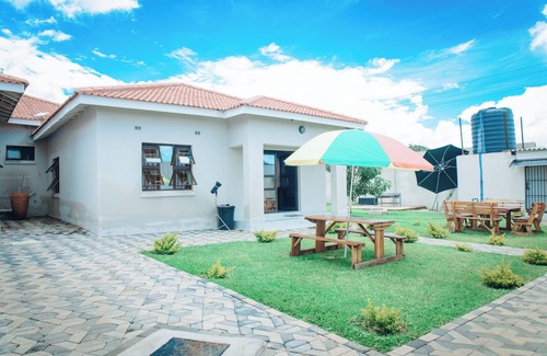 Masvingo Apartamento | Spacious 4-Bed Self-Catering Apartment in Masvingo – Ideal for Families & Groups
