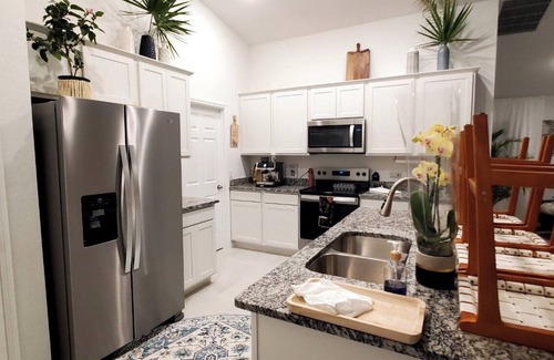 Gulf Cove Casa | Spacious 4-bedroom house in charming Port Charlotte with AC, WiFi, near beaches