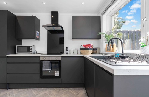 Livingston Casa | Spacious 4 bedroom home