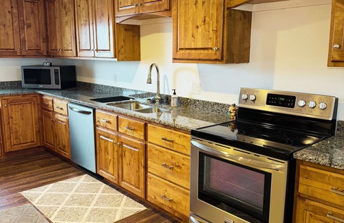 Tropic Apartamento | Spacious 4-bedroom apartment in charming Tropic with WiFi, AC