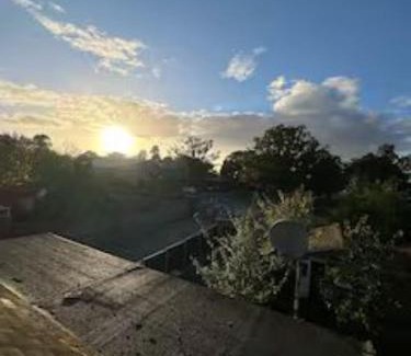 Coventry Casa | Spacious 4 Bedroom Contractors Friendly Home in Coventry Near Jaguar Land Rover & City Centre