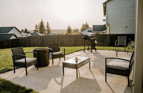 Carrolls Casa | Spacious 4 bedroom home in quiet neighborhood, family friendly!