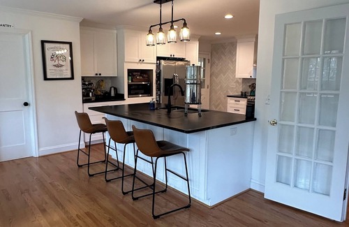Forest Acres Casa | Spacious 4-bedroom house in beautiful Columbia with WiFi, AC