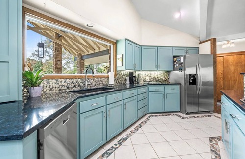Wichita Casa | Spacious 4-bedroom house with AC, WiFi in enjoyable Wichita
