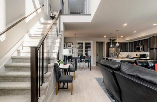 Northfield Casa | Spacious 4-bedroom house with WiFi, AC in delightful Central Park Denver