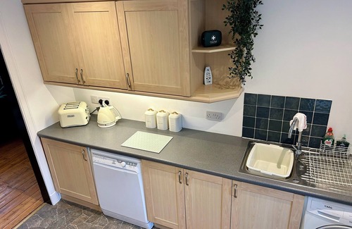 Cupar Casa | Spacious 4 bedroom townhouse with traditional features and private courtyard