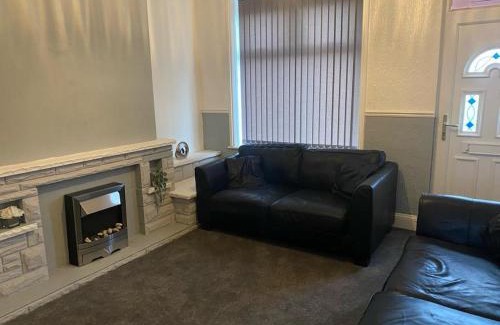 Middleton Casa | Spacious 4 Bedroom Townhouse