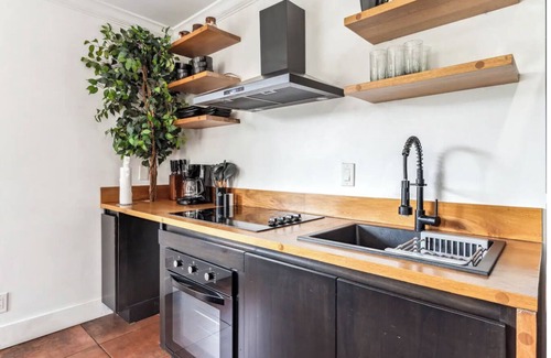 Coral Ridge Isles Casa | Spacious 4-bedroom house with WiFi Pool Backyard in wonderful Oakland Park