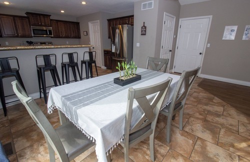 St. Robert Casa | Spacious 4-Bedroom Home Near Fort Leonard Wood with Fenced Backyard