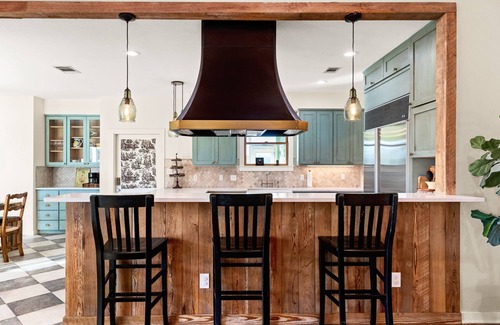 Kyle Casa | Private Ranch-Chef's Kitchen-King Bed-Large Pool-heated for additional charge