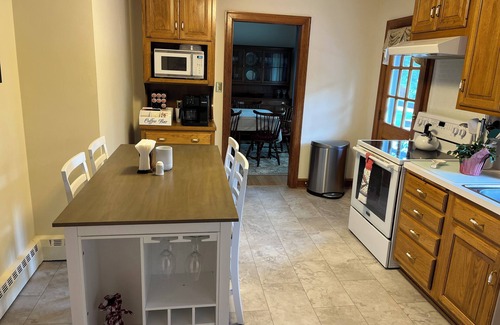 Christiansburg Casa | Spacious 4-BR House Close to Everything in Christiansburg, Blacksburg & Radford