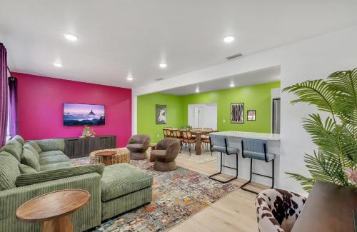 Tallahassee Casa | Spacious 4BD - Central Stay with Backyard & Games