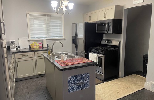 Buffalo Casa | Buffalo 4BR Home 5 Beds, Near Airport & Downtown