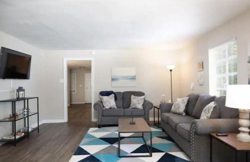 Crestline Heights Casa | Spacious 4BR Home with 2 Baths & Fun Game Room