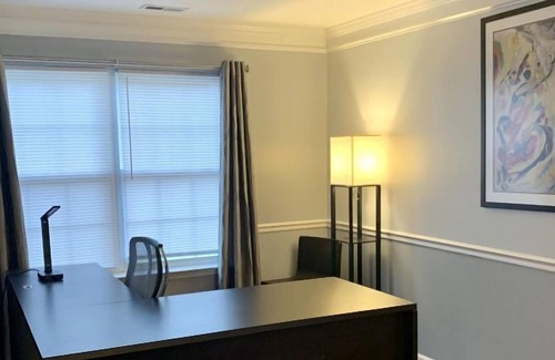 Northeast Raleigh Casa | Spacious 4BR House w Screened-in Porch