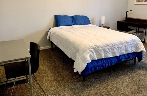 Northeast Raleigh Casa | Spacious 4BR House w Screened-in Porch