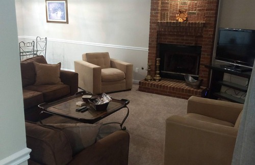 Matthews Casa | Spacious 4BR Matthews Home - Pet-Friendly – Budget-Friendly Stay Near Charlotte!