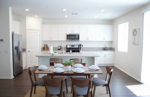 Moreno Valley Casa | Spacious 5-Bedroom Home with Private Yard in Prime Moreno Valley Location #41535