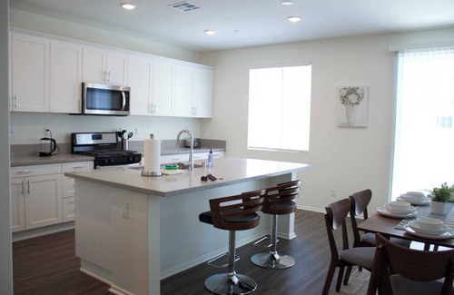 Moreno Valley Casa | Spacious 5-Bedroom Home with Private Yard in Prime Moreno Valley Location #41535