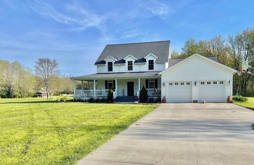 Rock Creek Casa | Spacious 5-bedroom house with WiFi, AC in delightful Rock Creek