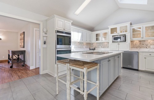 Lula Casa | Spacious 5-bedroom Lake House oasis in charming Lula