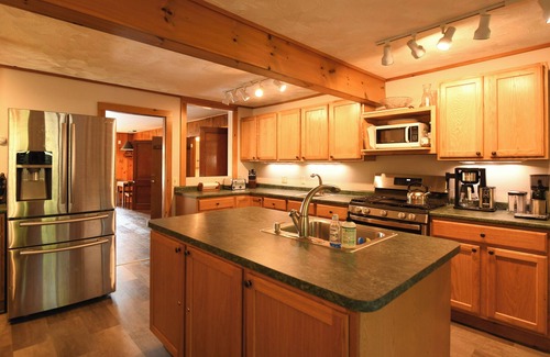 Bridgton Casa | Spacious 5-Bedroom Long Lake Home – Peaceful Retreat for Families of 8