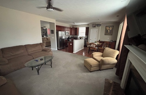 Noblesville Casa | Spacious 5-bedroom house with game room, near downtown Noblesville and Ruoff