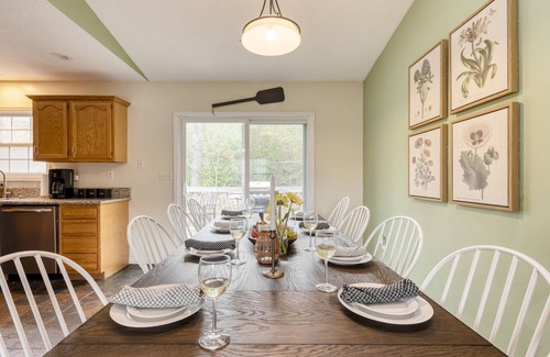 Weaverville Casa | Spacious 5-bedroom house w Mountain Views!