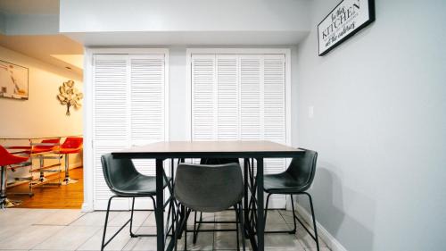 Park View Villa | Spacious 5 Bedroom Washington DC Home Near Downtown with Free Parking