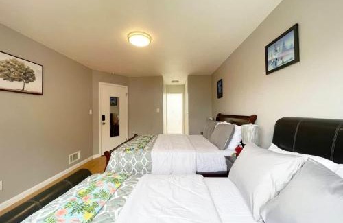 Excelsior Casa | Spacious 5B 2 5ba House 4 Free Driveway parking